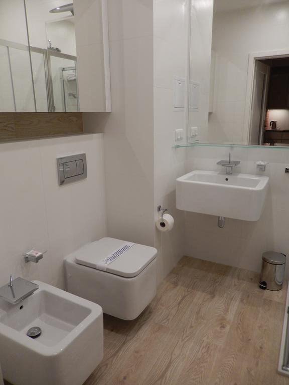 Inny Wymiar Warsaw Ngoại thất bức ảnh